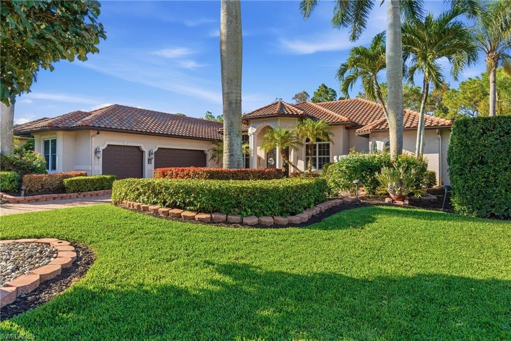 5867 Marble CT NAPLES, FL 34110