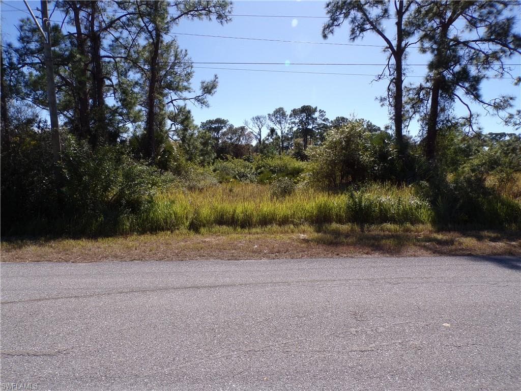 763 Longbow LN LEHIGH ACRES, FL 33972
