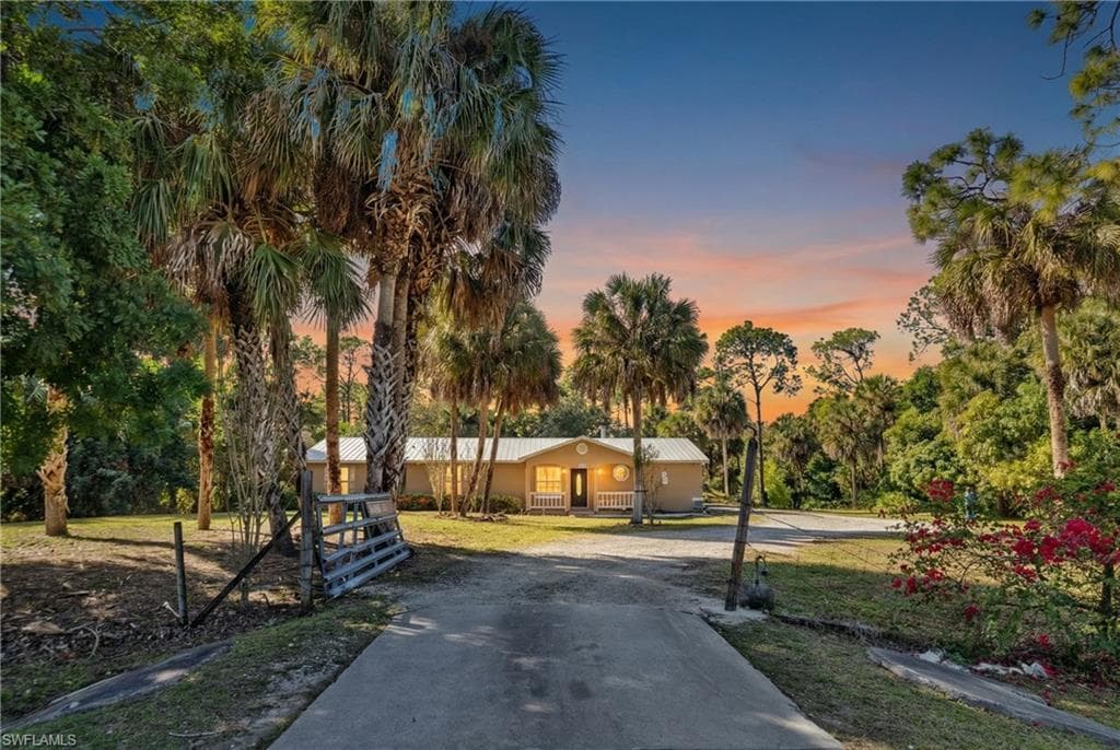 1867 17th ST SW NAPLES, FL 34117