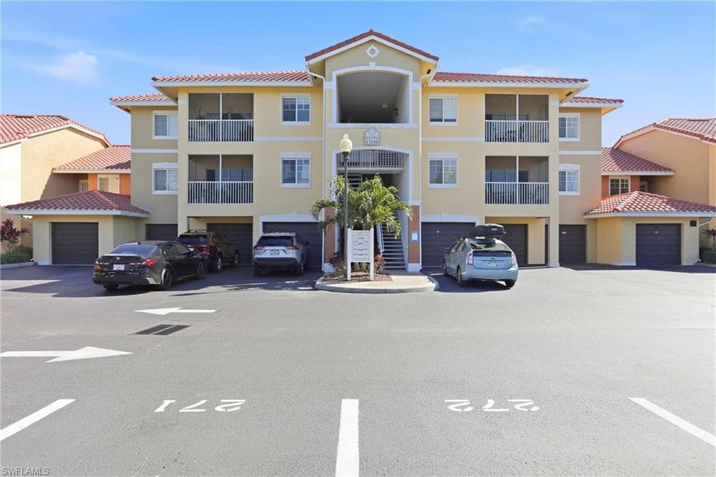 13180 Bella Casa CIR 274 FORT MYERS, FL 33966