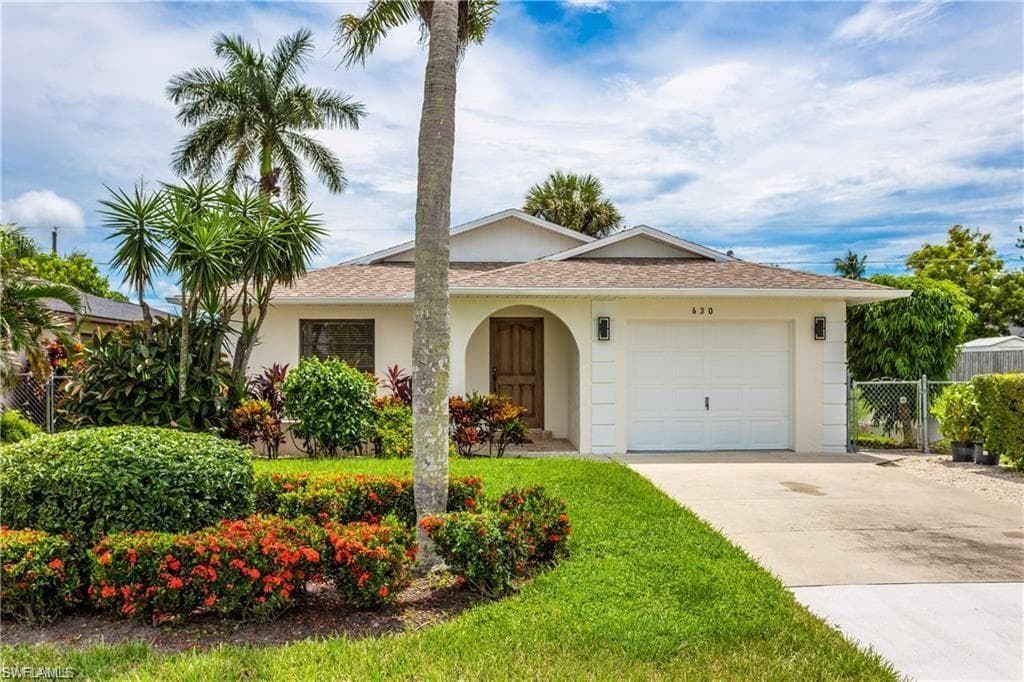 630 95th AVE N A NAPLES, FL 34108