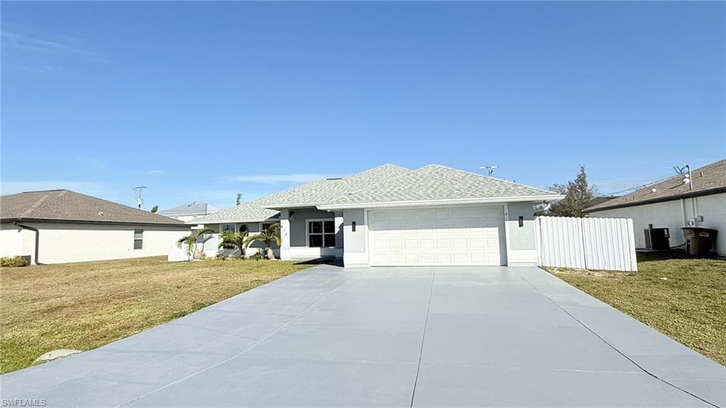613 SW 13th TER CAPE CORAL, FL 33991