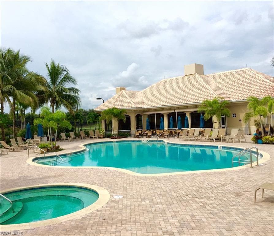 28064 Cavendish CT 2404 BONITA SPRINGS, FL 34135