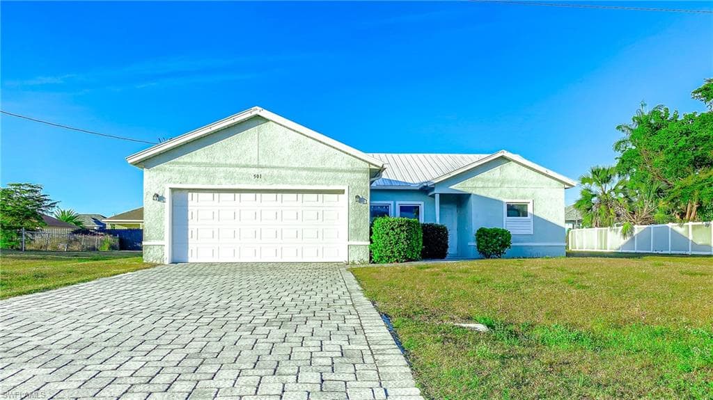 501 3rd ST CAPE CORAL, FL 33993