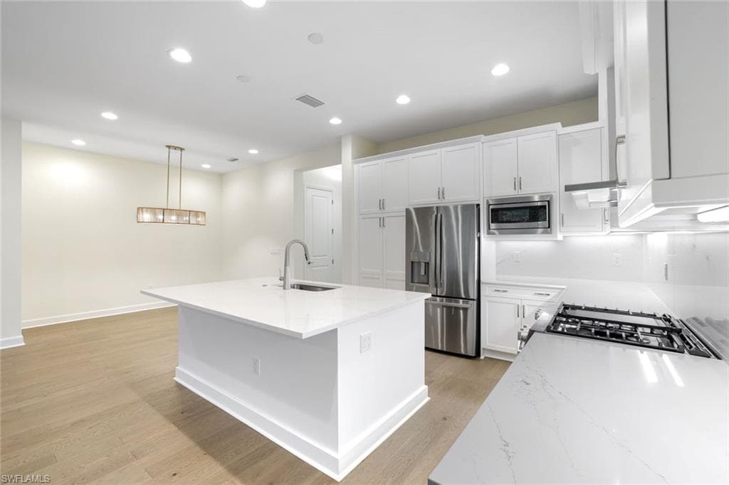 2687 Ridgecrest PL NAPLES, FL 34112