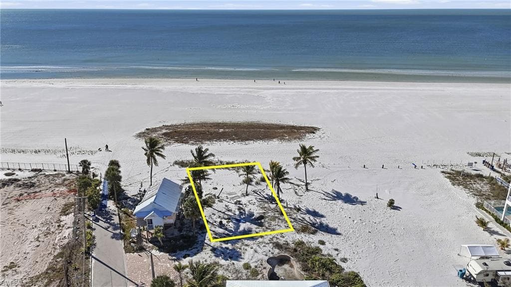 42 Avenue E FORT MYERS BEACH, FL 33931