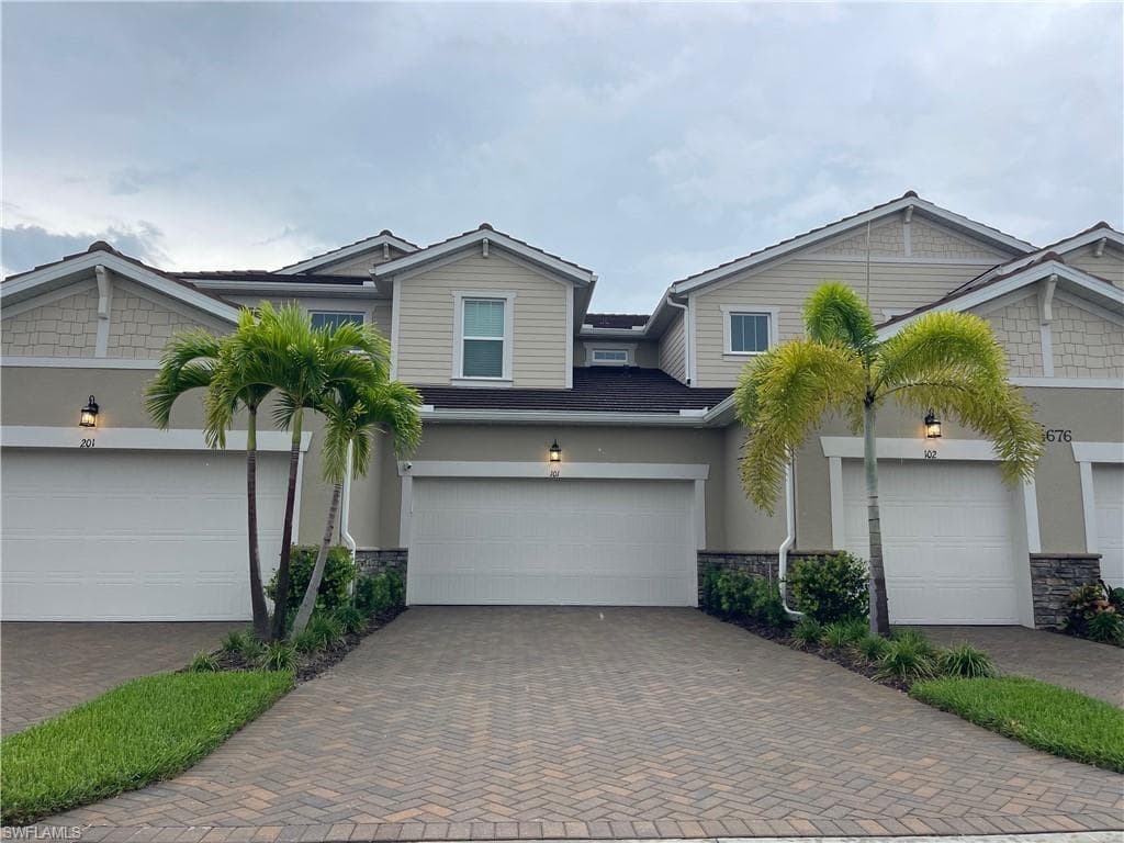 4676 Arboretum CIR 101 NAPLES, FL 34112