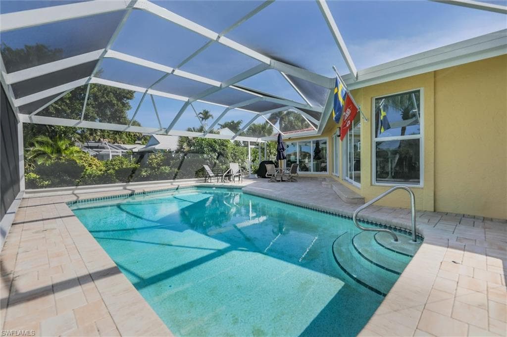 1264 Par View DR SANIBEL, FL 33957
