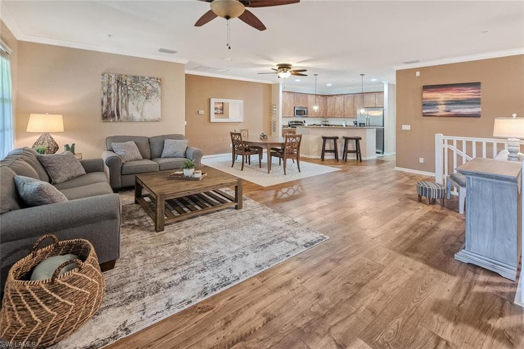 8949 Malibu ST 304 NAPLES, FL 34113