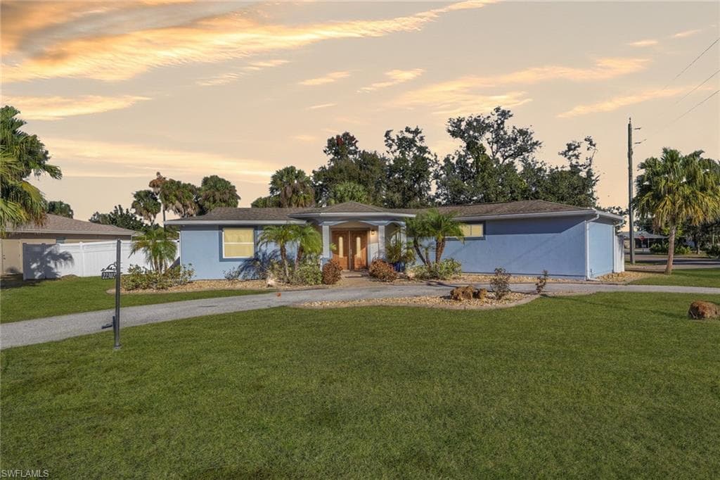 22302 New York AVE PORT CHARLOTTE, FL 33952