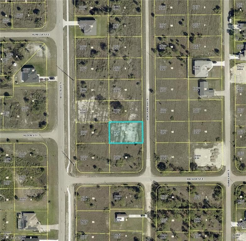 1044 Portland AVE S LEHIGH ACRES, FL 33974