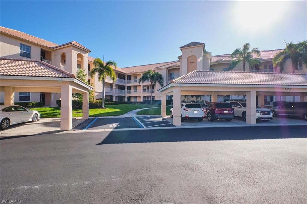 9150 Southmont CV 108 FORT MYERS, FL 33908