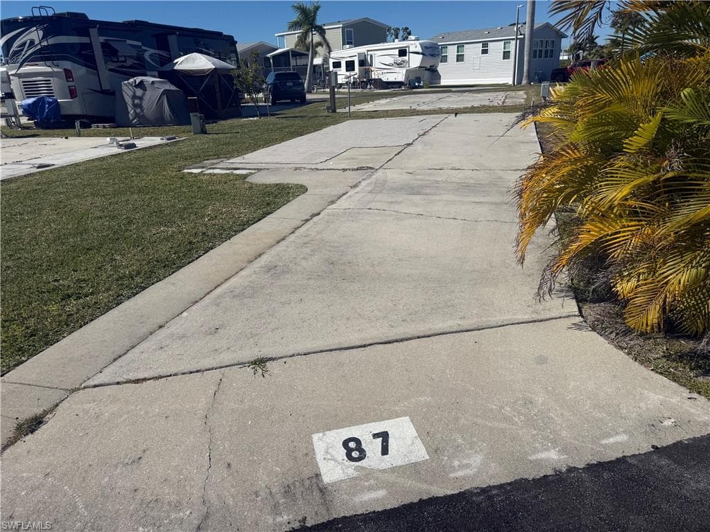 19681 Summerlin #87 RD FORT MYERS, FL 33908