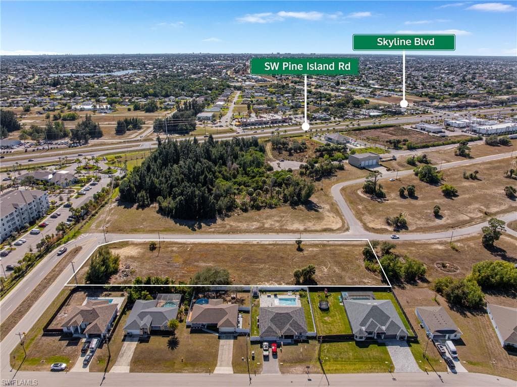 801 SW 2nd TER CAPE CORAL, FL 33991