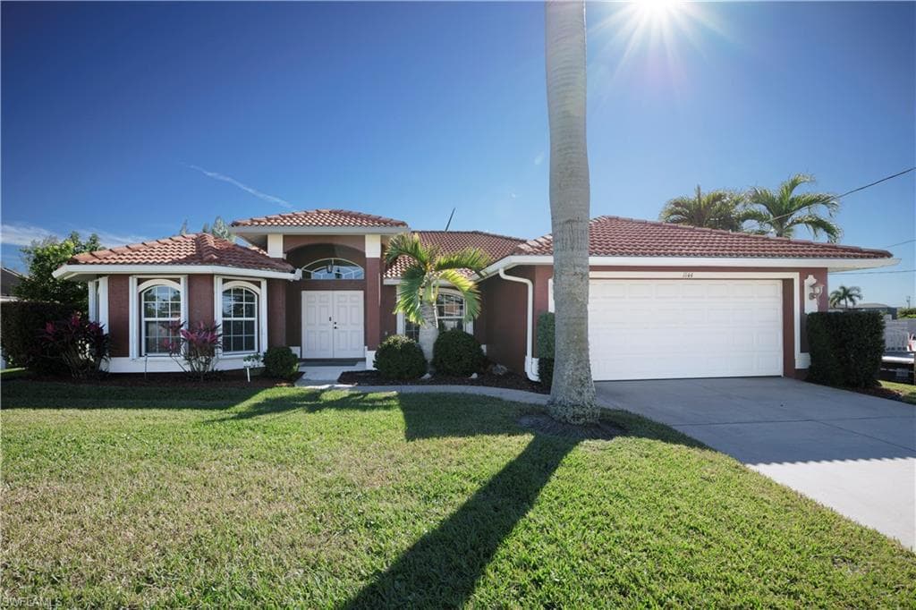 1144 SW 39th ST CAPE CORAL, FL 33914