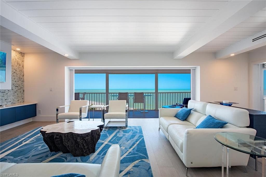 3401 Gulf Shore BLVD N 502 NAPLES, FL 34103