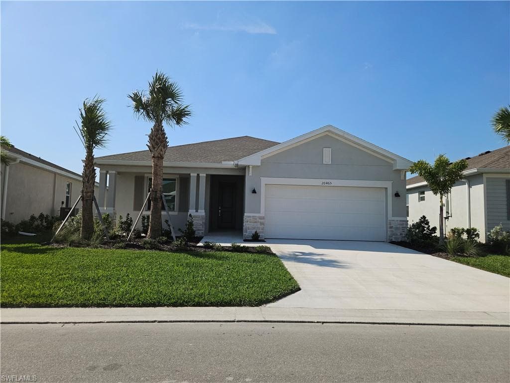 20465 Copperhead DR LEHIGH ACRES, FL 33936