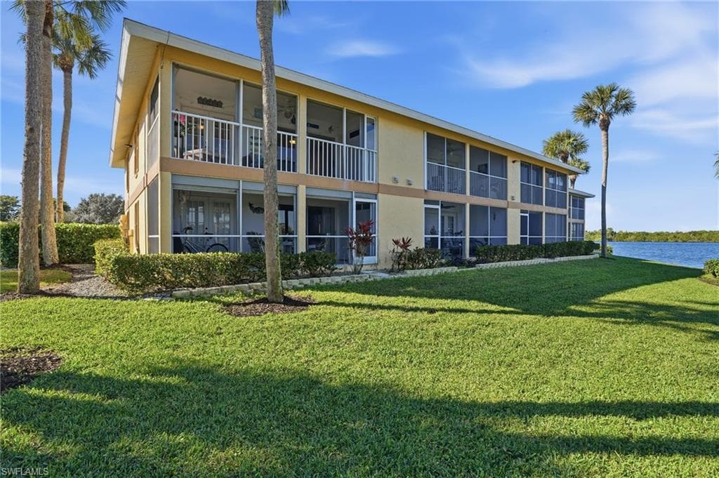 1175 Mainsail DR 715 NAPLES, FL 34114