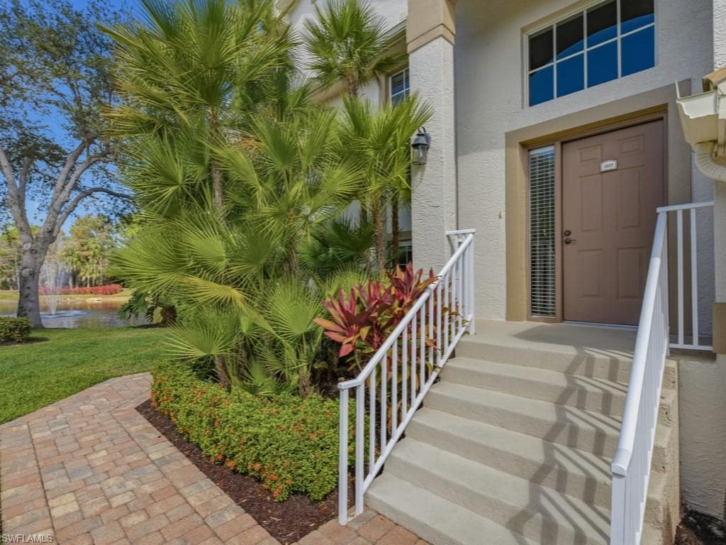 5640 Sandlewood CT 1803 NAPLES, FL 34110