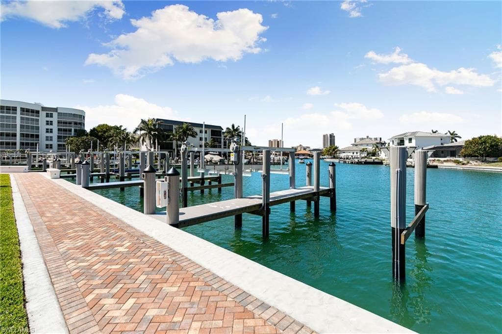 860 Panama CT 103 MARCO ISLAND, FL 34145