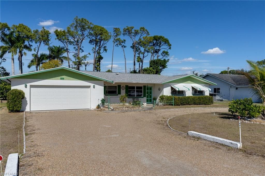 2367 Dover AVE FORT MYERS, FL 33907
