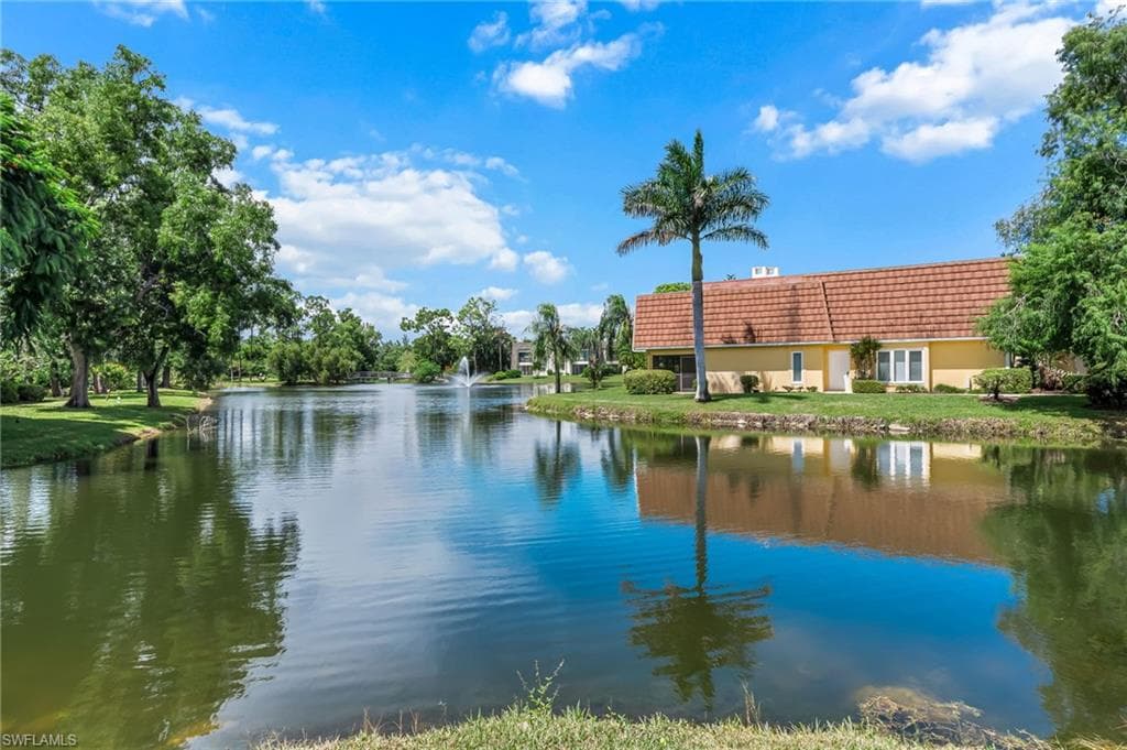 1890 Bald Eagle DR 400B NAPLES, FL 34105
