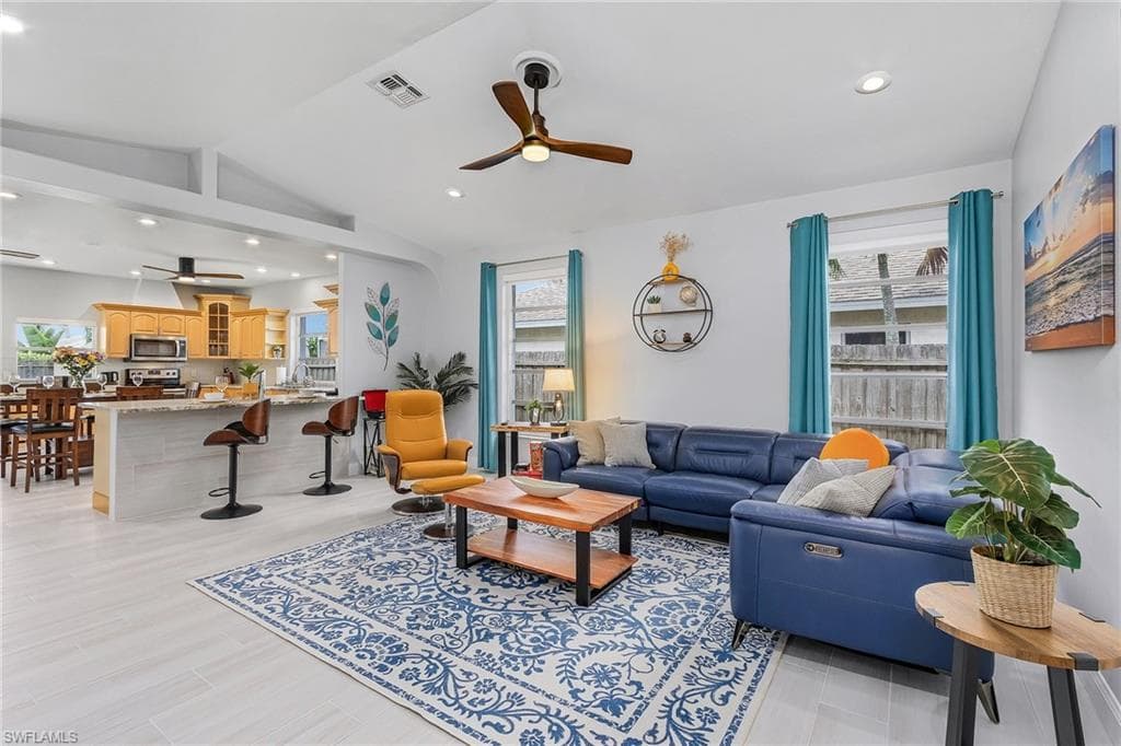794 95th AVE N NAPLES, FL 34108