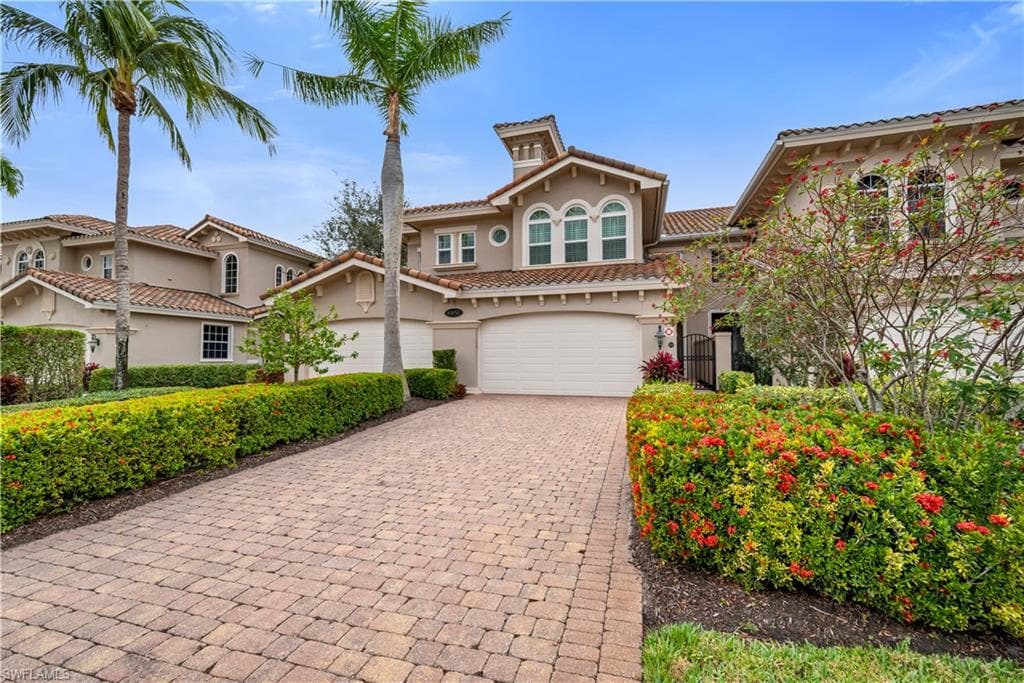 8951 Cherry Oaks TRL 101 NAPLES, FL 34114