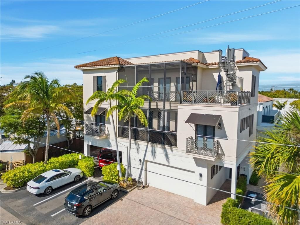 340 12th AVE S 6 NAPLES, FL 34102