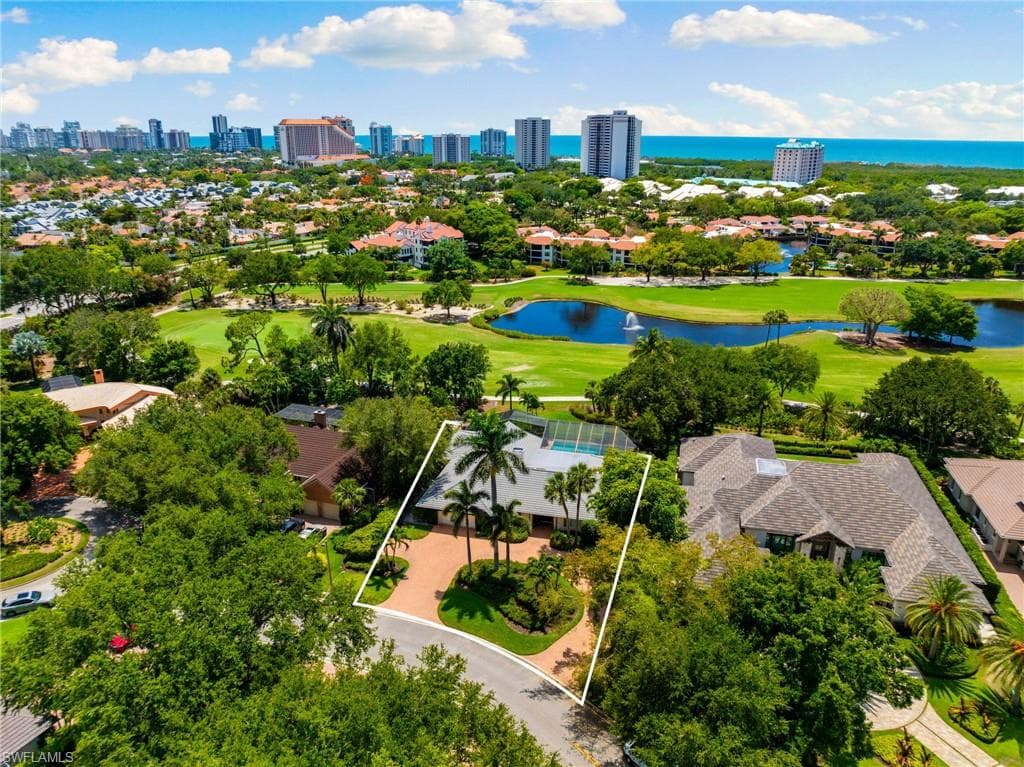 720 Bay Tree CT NAPLES, FL 34108