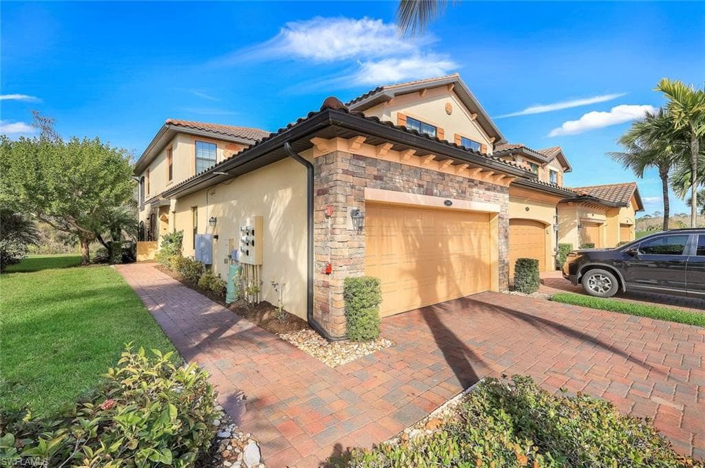 28005 Cookstown CT 3401 BONITA SPRINGS, FL 34135