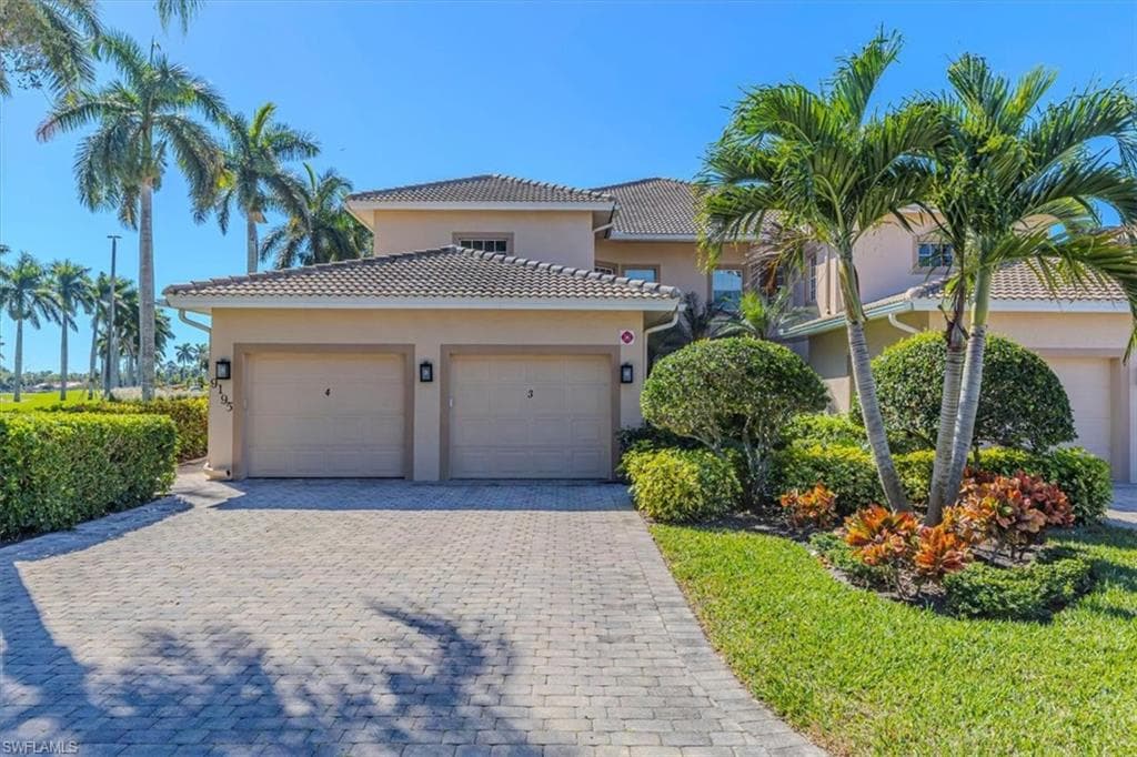 9195 Michael CIR 1303 NAPLES, FL 34113