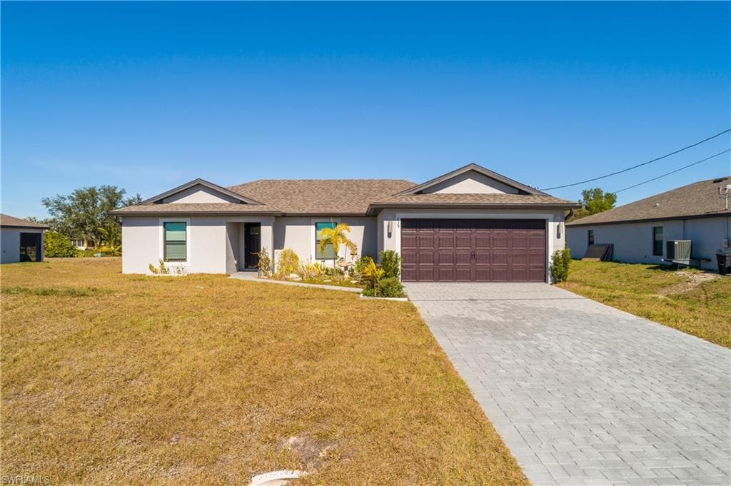 839 Yellowbird DR FORT MYERS, FL 33913