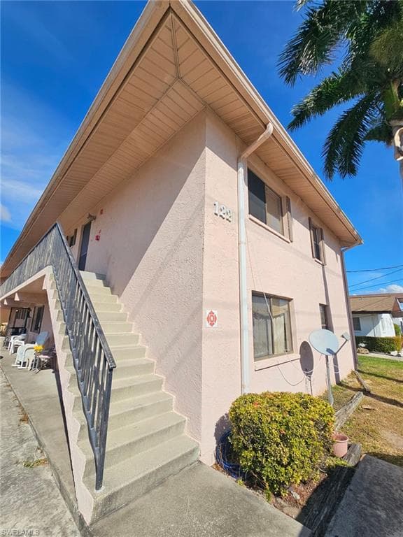 1221 SE 46th LN M CAPE CORAL, FL 33904