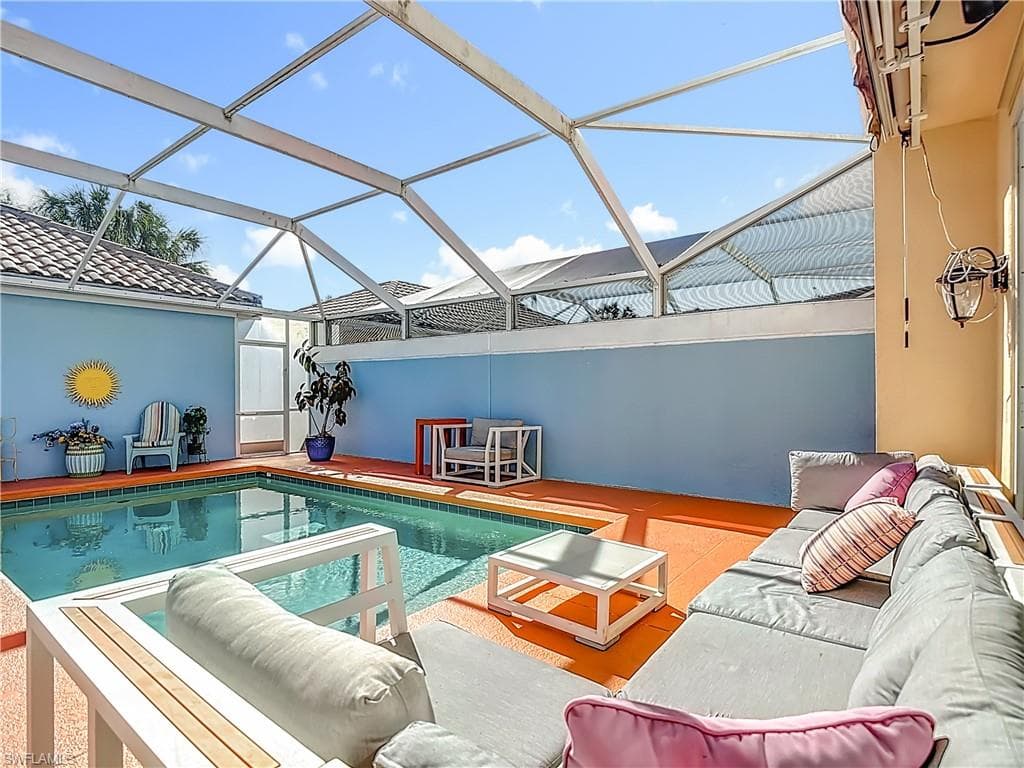 6186 Towncenter CIR NAPLES, FL 34119