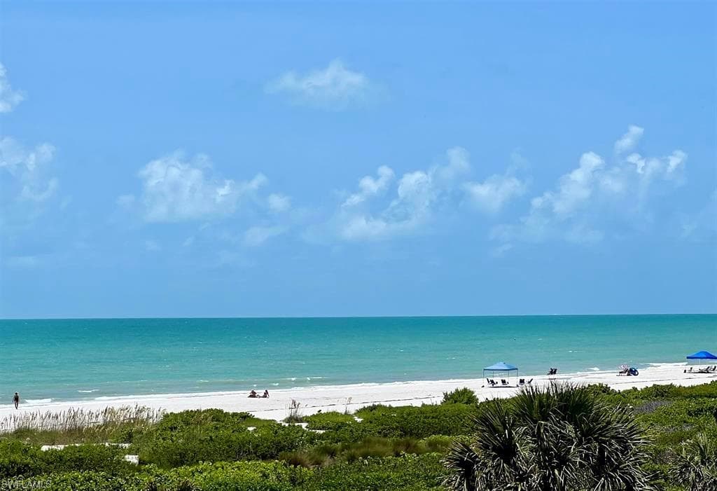 671 E Gulf DR 1B3 SANIBEL, FL 33957
