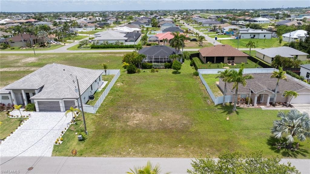 105 NW 35th PL CAPE CORAL, FL 33993