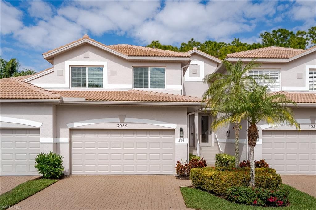 3989 Bishopwood CT W 201 NAPLES, FL 34114