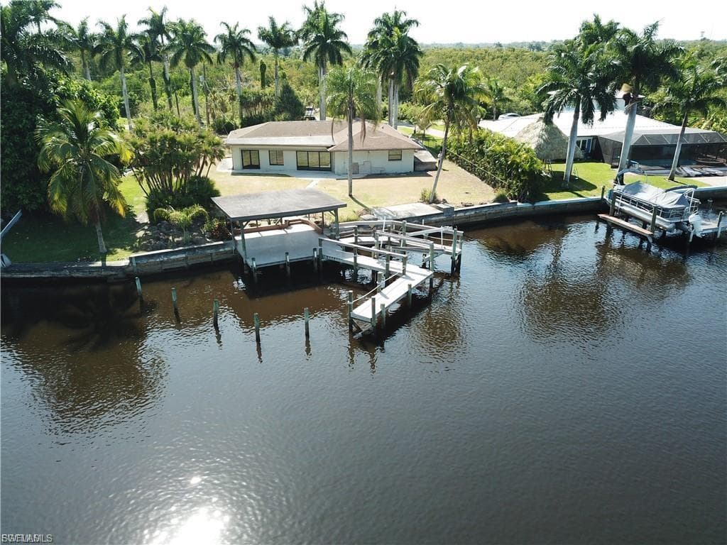5211 Lake Caloosa DR FORT MYERS, FL 33905
