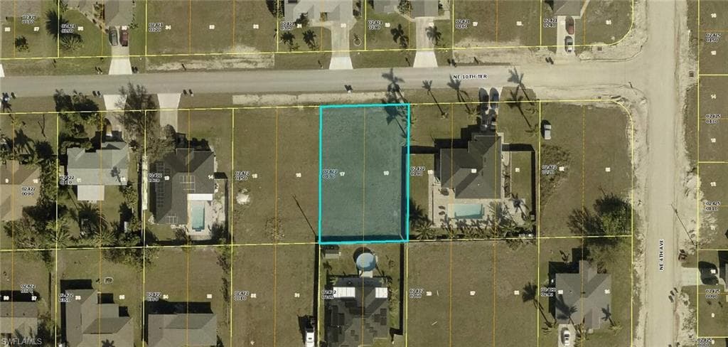 334 NE 10th TER CAPE CORAL, FL 33909