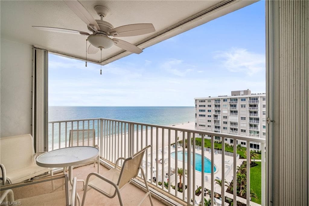 3443 Gulf Shore BLVD N 713 NAPLES, FL 34103