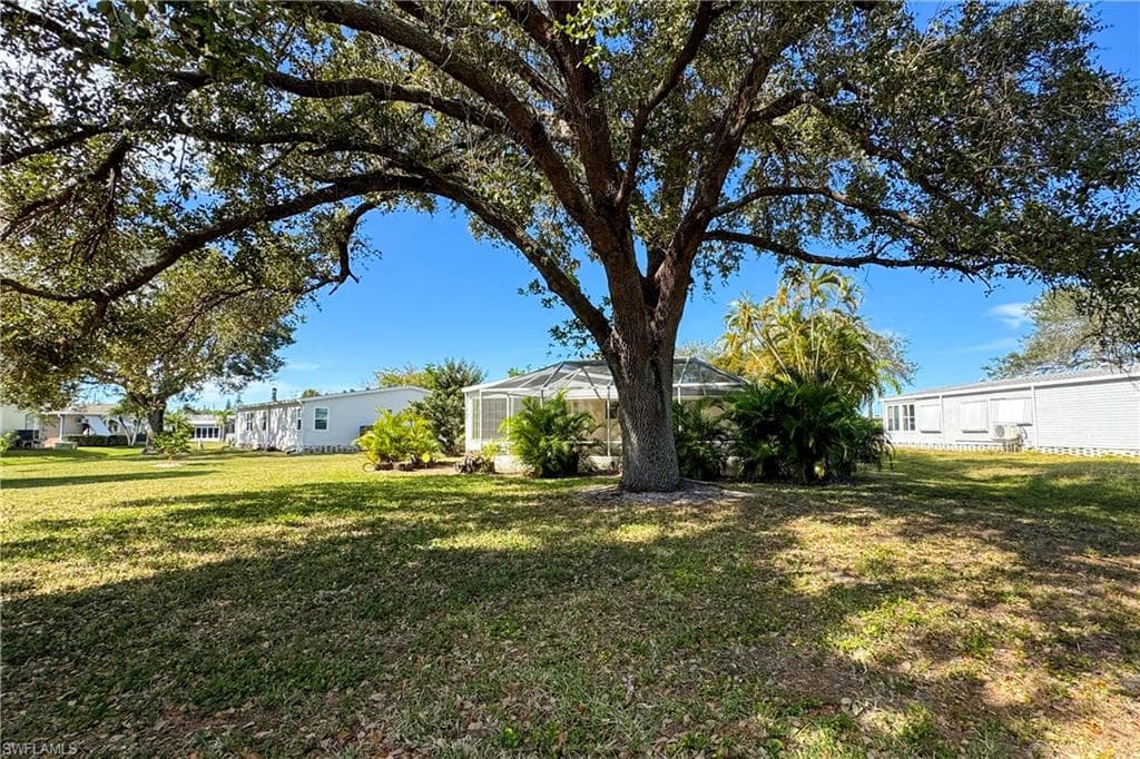 296 Riverwood RD NAPLES, FL 34114