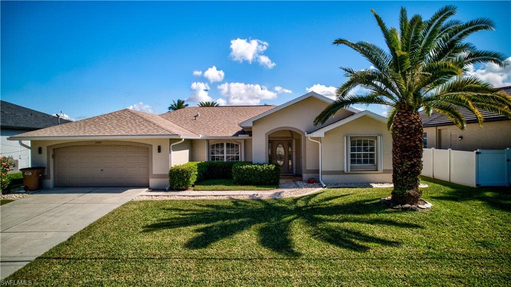 2201 SE 17th PL CAPE CORAL, FL 33990