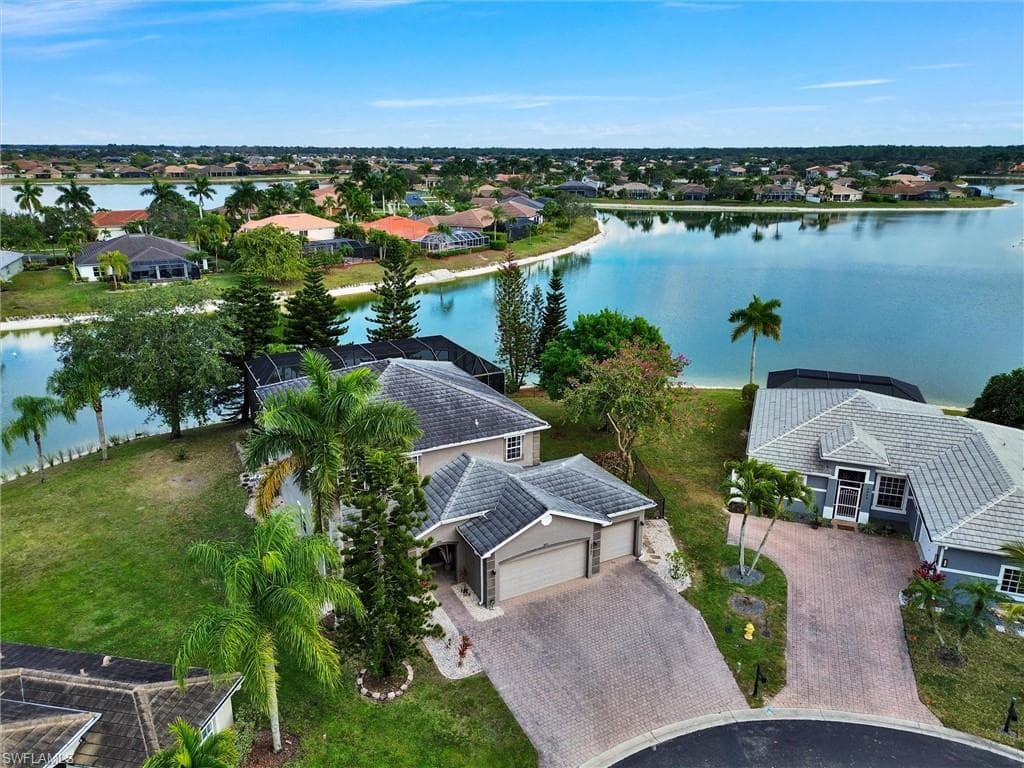 2941 Inlet Cove LN E NAPLES, FL 34120