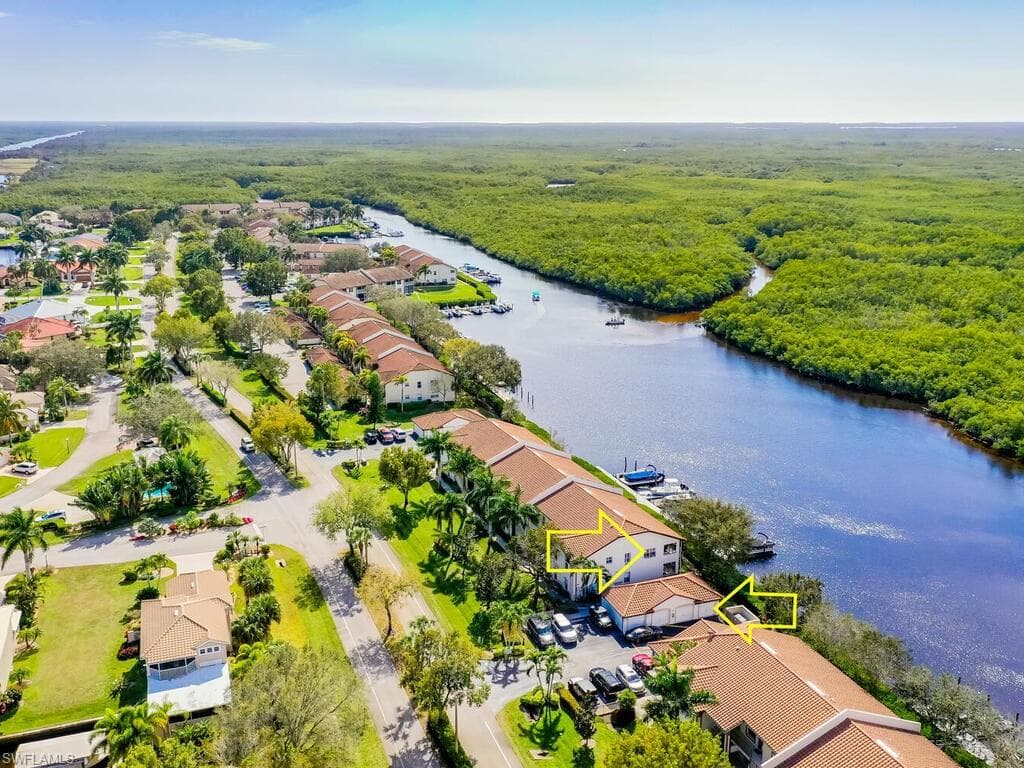 254 Newport DR 412 NAPLES, FL 34114