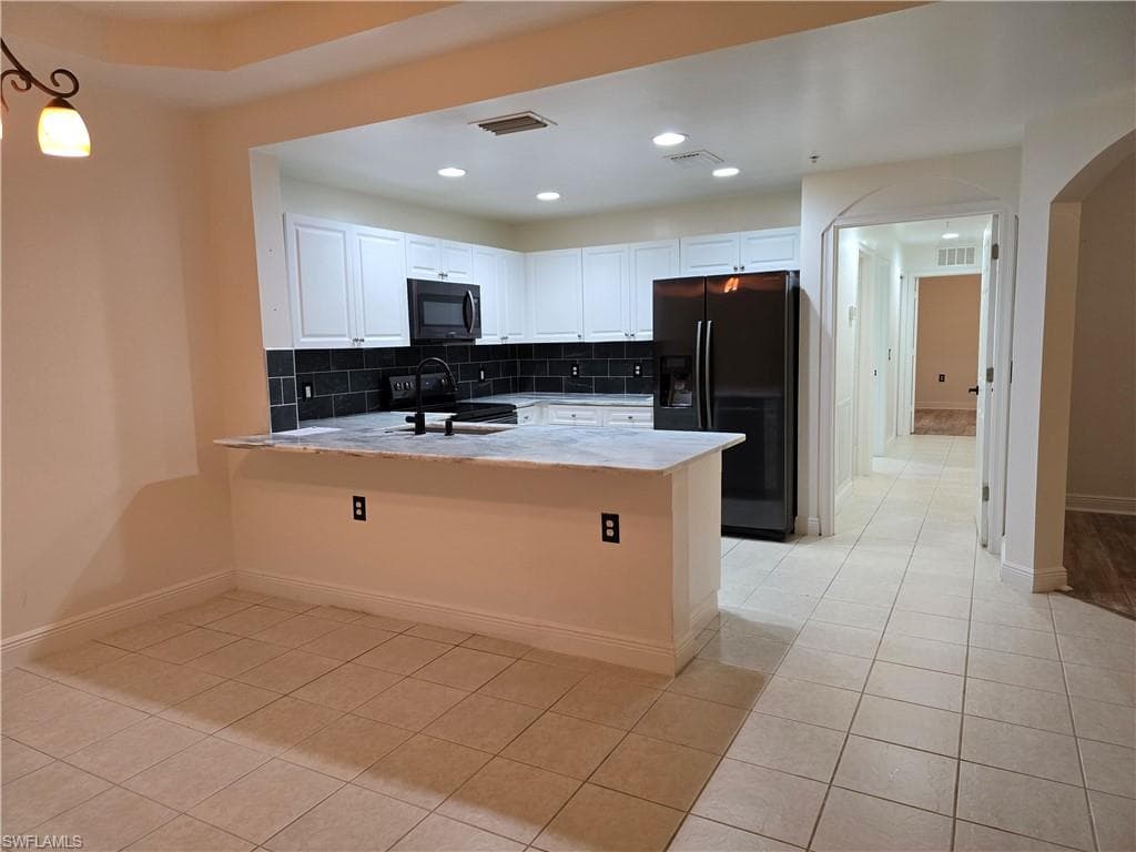 3952 Pomodoro CIR 102 CAPE CORAL, FL 33909