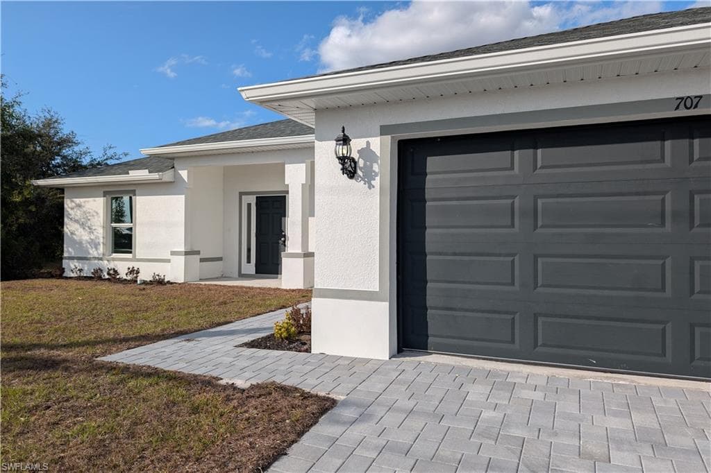 707 Kismet PKWY E CAPE CORAL, FL 33909