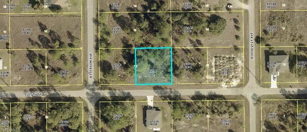 2603 E 15th ST LEHIGH ACRES, FL 33972
