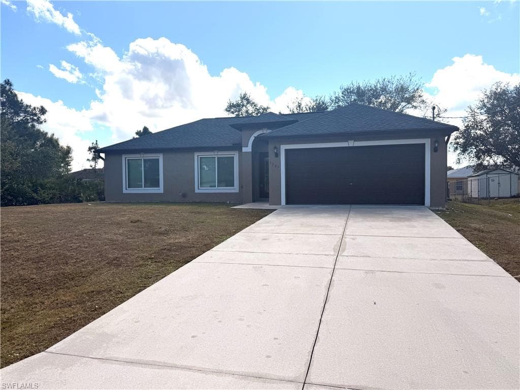 3207 54th ST W LEHIGH ACRES, FL 33971