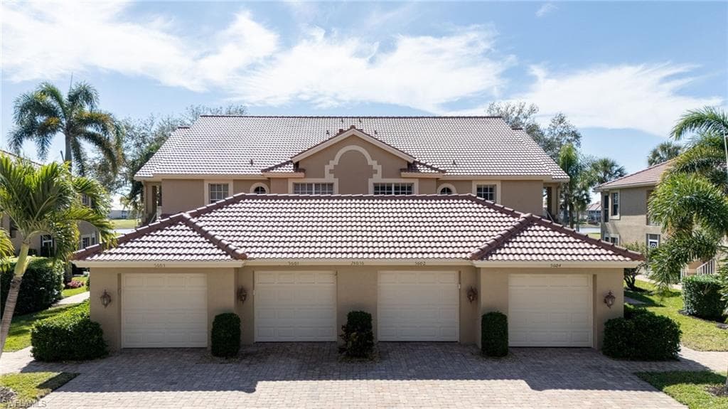 28036 Cavendish CT 5604 BONITA SPRINGS, FL 34135